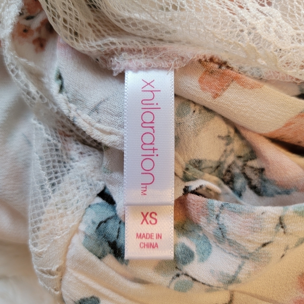 Boho Floral V-Neck Dress - Picture 8 of 8